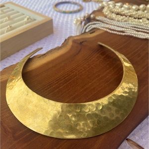 Hammered Brass. Collar. Choker Necklace
